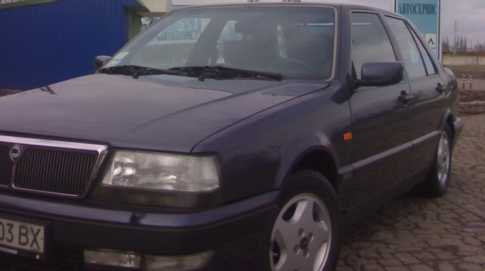 Lancia Thema 2.0