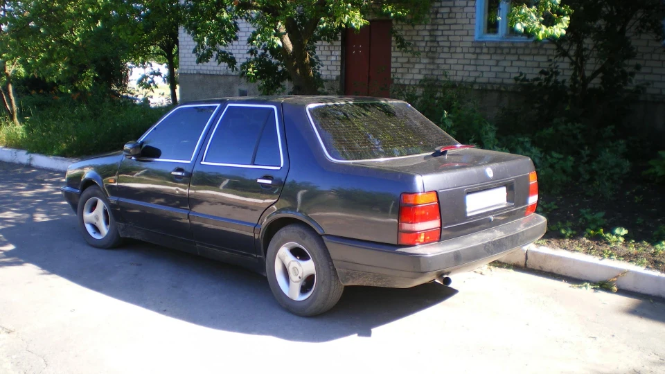 Lancia Thema 2.5TDS 4