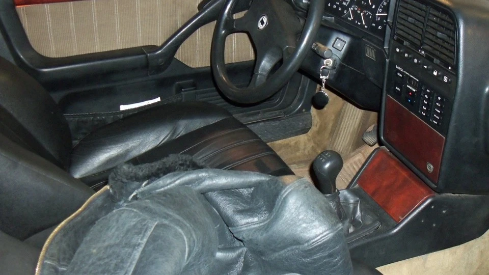 Lancia Thema 3.0 Буссо (Зеленка)) 3