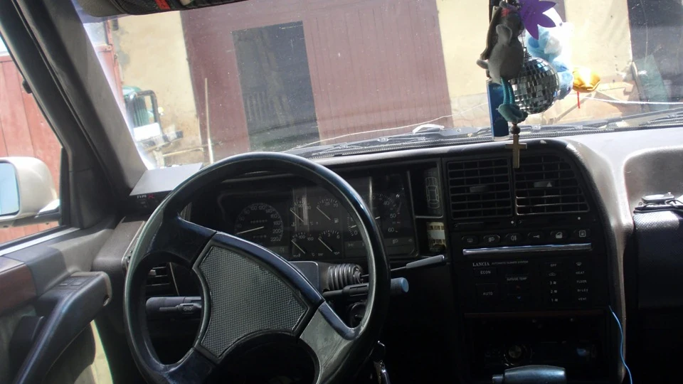 Lancia Thema МОЯ ПЕРША МАШИНА 4