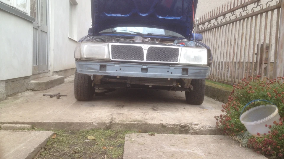 Lancia Thema Незнайомка 2
