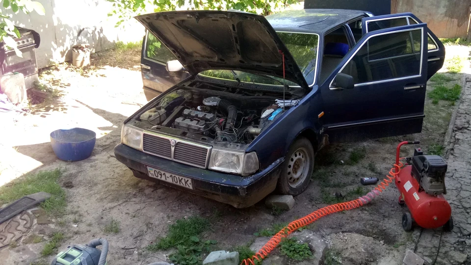 Lancia Thema Повстала з мертвих