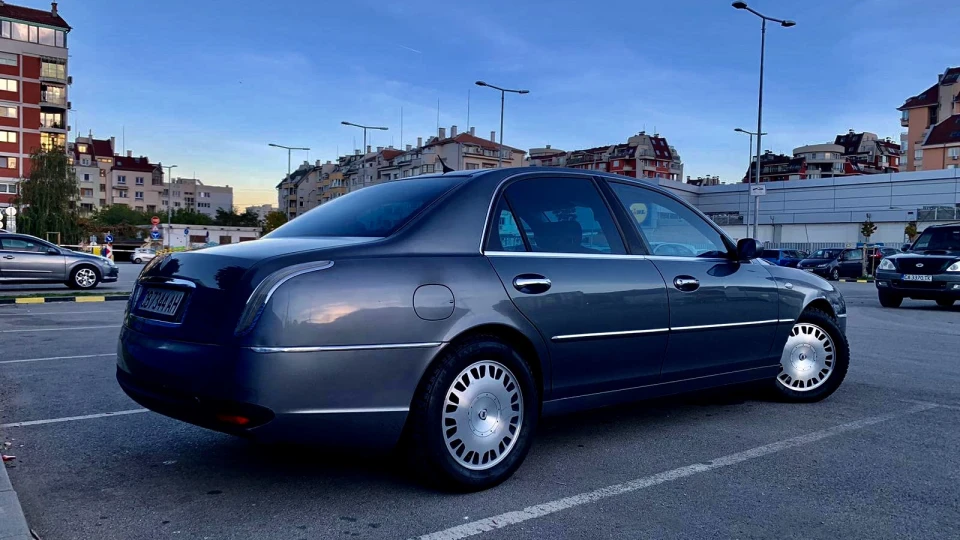 Lancia Thesis Молдова Роллс Ройс 4