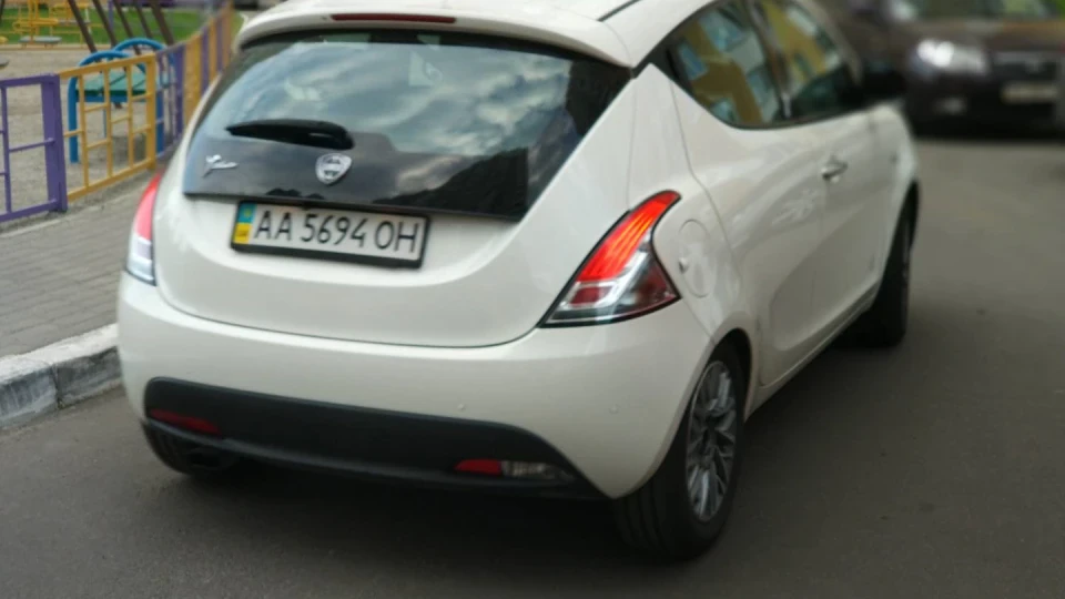 Lancia Ypsilon