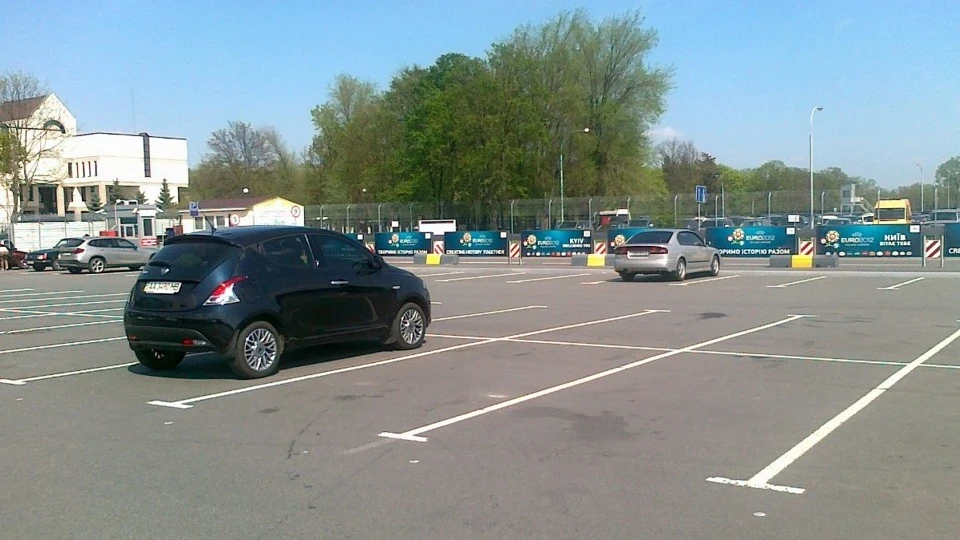Lancia Ypsilon іпсілон) 4