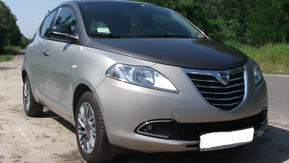 Lancia Ypsilon TwinAir Turbo Platinum 3