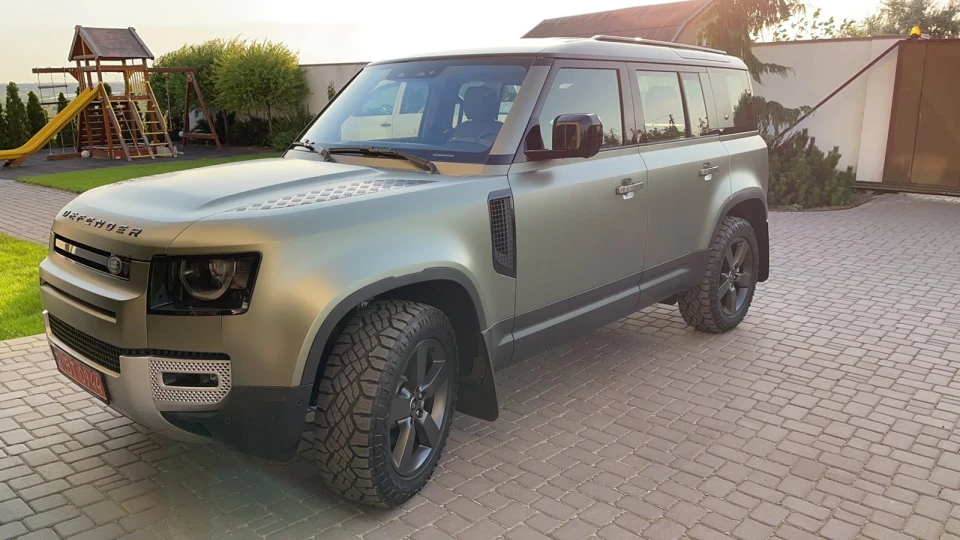 Land Rover Defender
