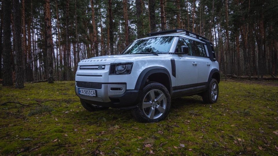 Land Rover Defender 3.0 Diesel MHEV