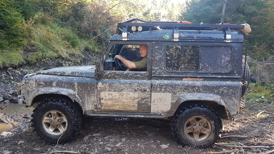 Land Rover Defender 90 Ослик 3
