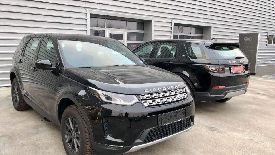 Land Rover Discovery Sport First from UA 2