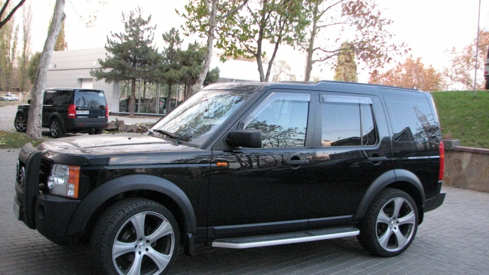 Land Rover Discovery 5