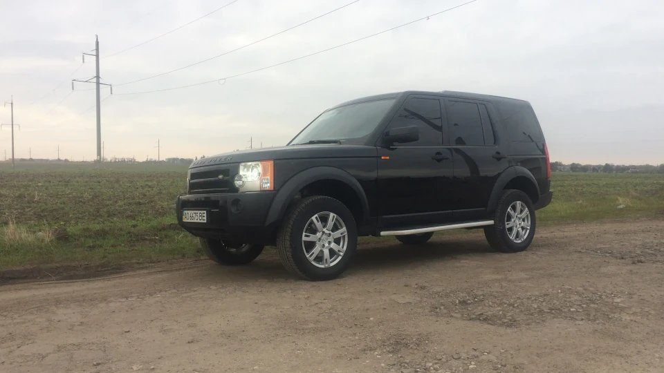 Land Rover Discovery Піжон з Білим коміром 5