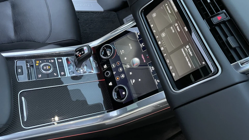 Land Rover Range Rover Sport 3G SVR 2