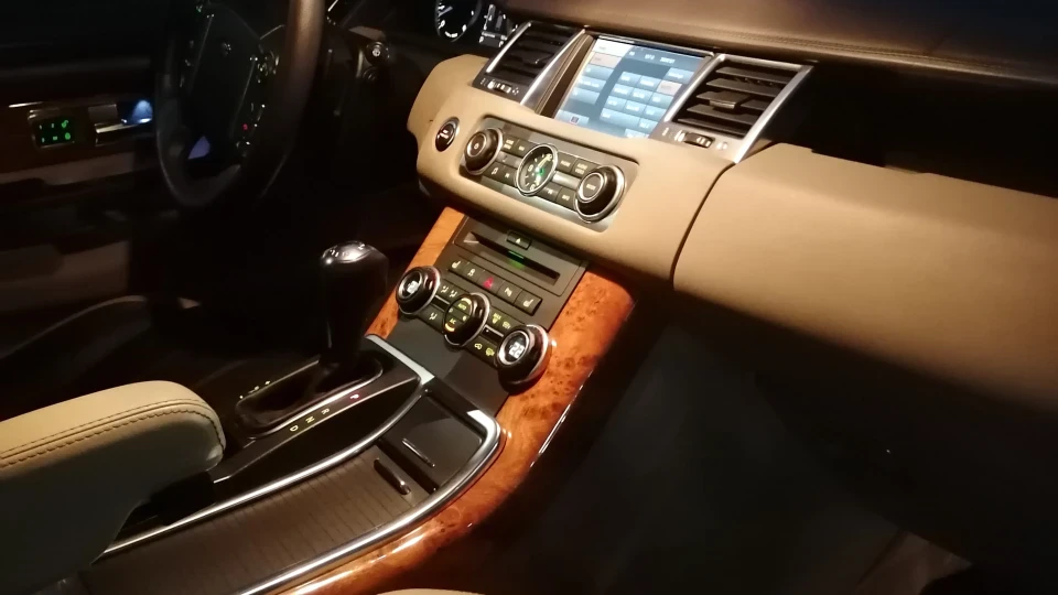 Land Rover Range Rover Sport 5.0 supercharger 3