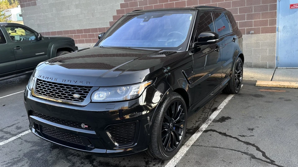 Land Rover Range Rover Sport SVR