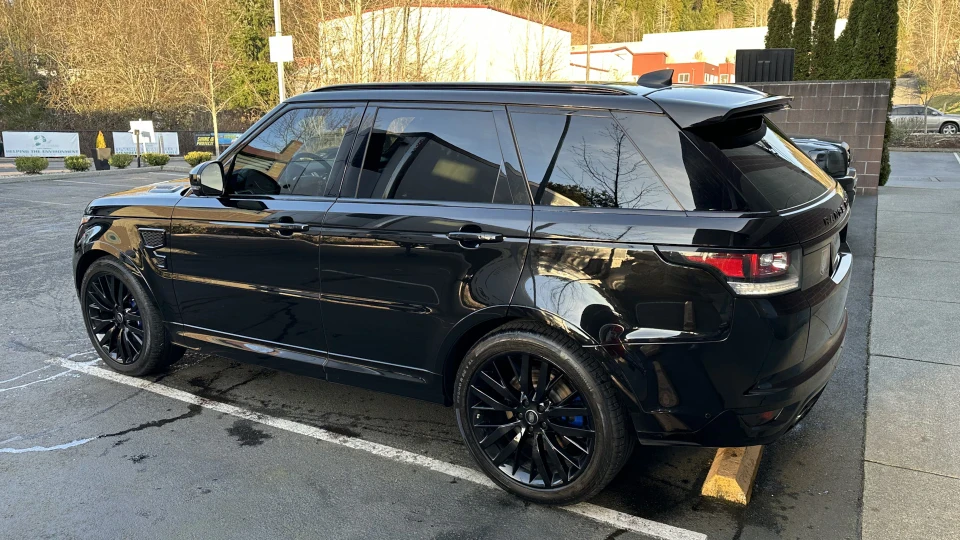 Land Rover Range Rover Sport SVR 4