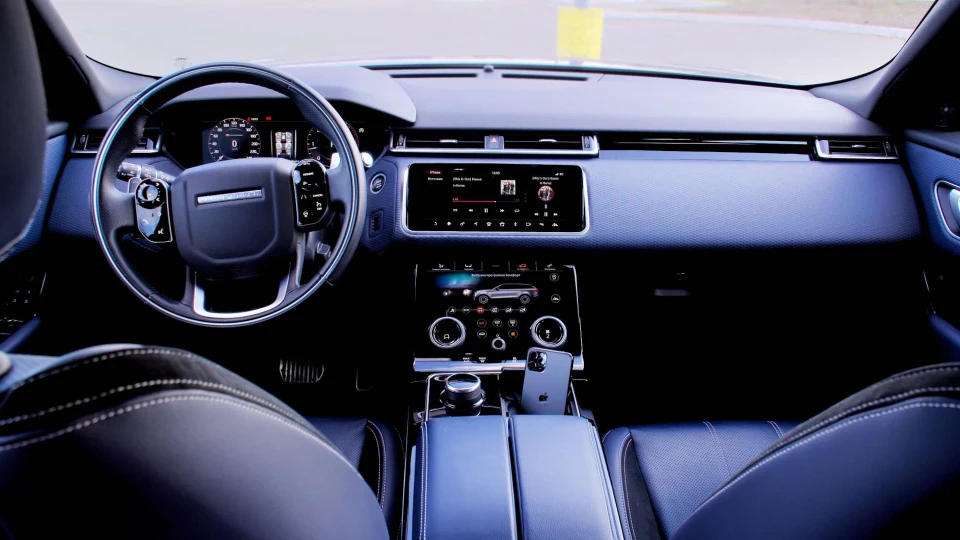 Land Rover Range Rover Velar 2