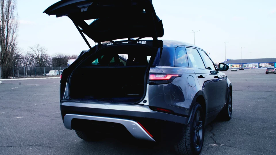 Land Rover Range Rover Velar 3