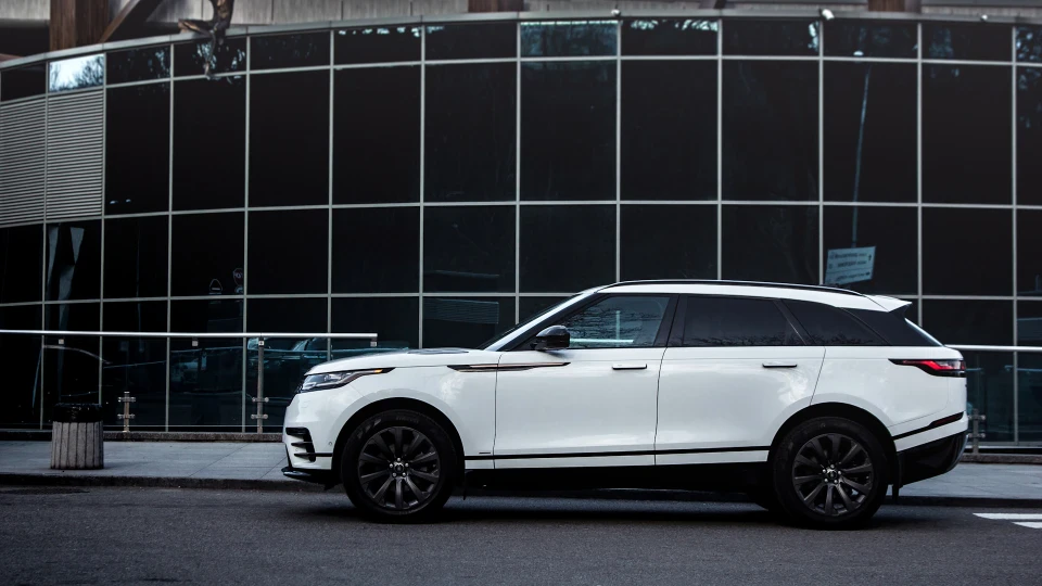 Land Rover Range Rover Velar SE R-DYNAMIC 4