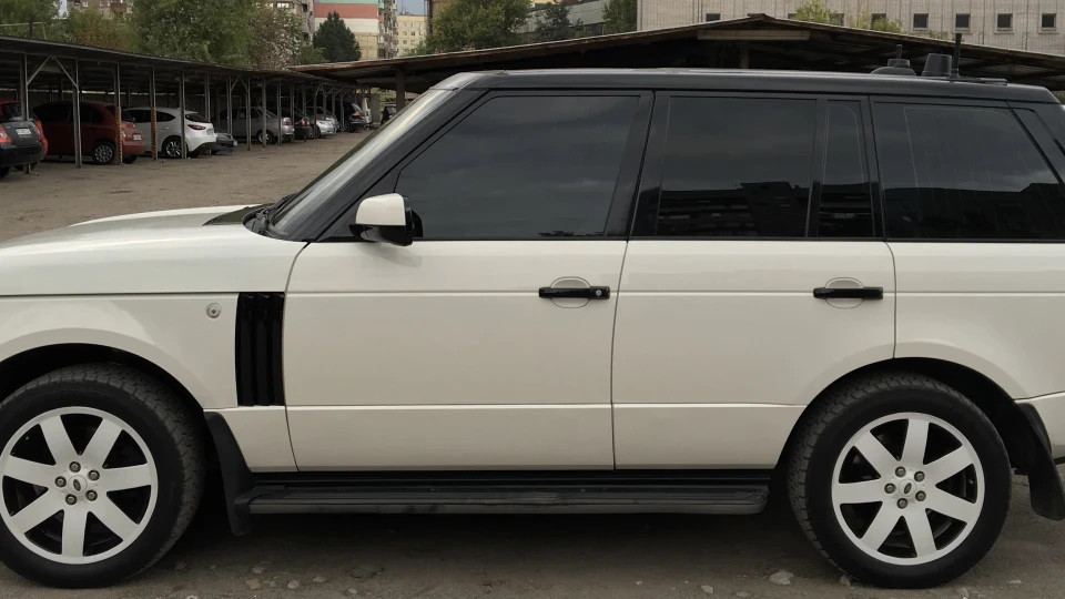 Land Rover Range Rover 2