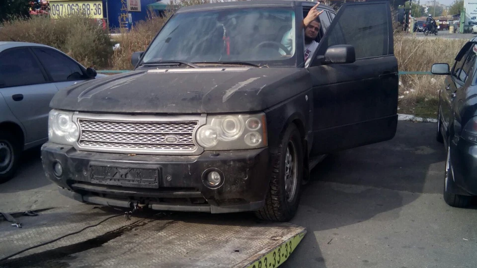 Land Rover Range Rover "GAME OVER" 2