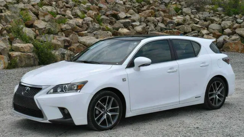 Lexus CT 200h