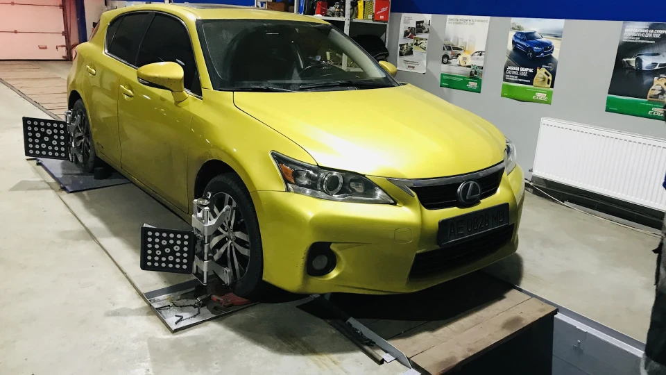 Lexus CT 200h 🏎 4