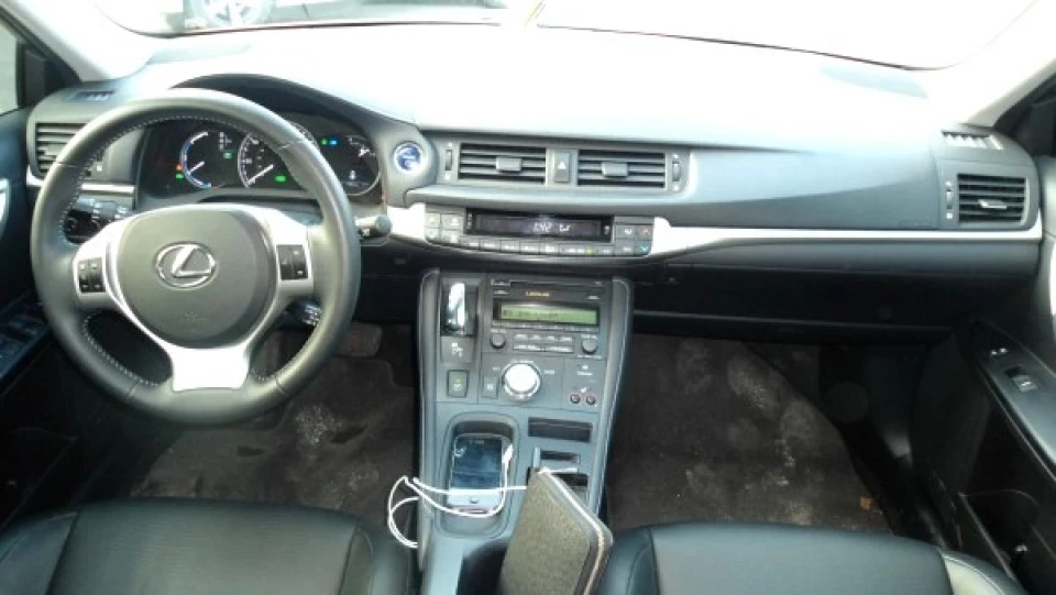 Lexus CT 200h 4
