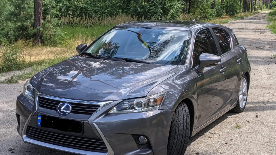 Lexus CT 200h 2