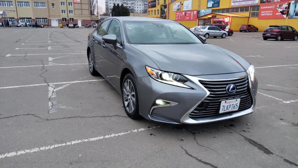 Lexus ES 300h