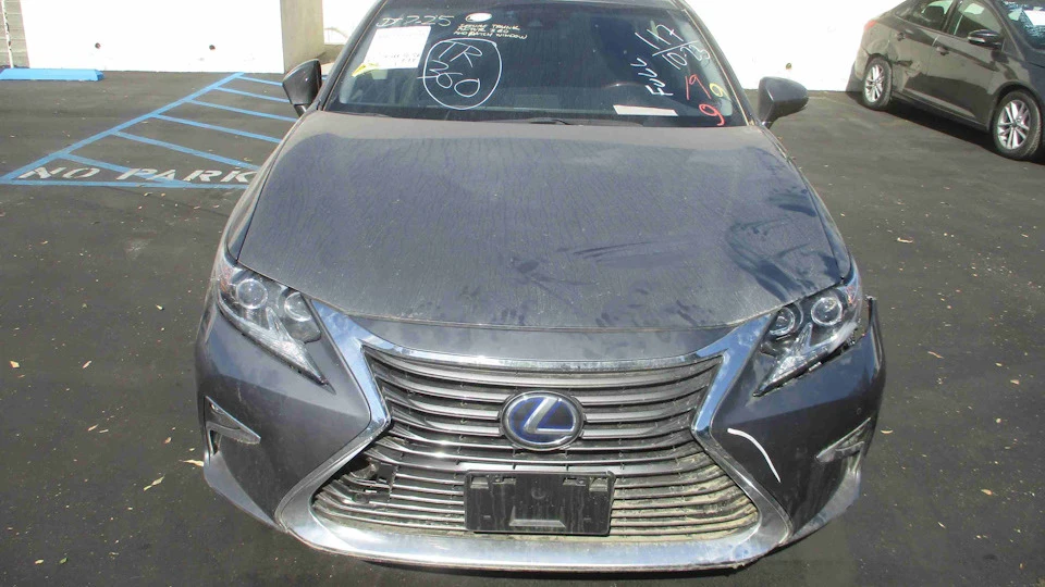 Lexus ES 300h 2