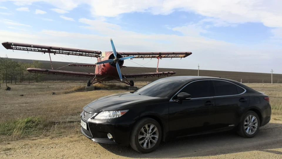 Lexus ES 300h 2