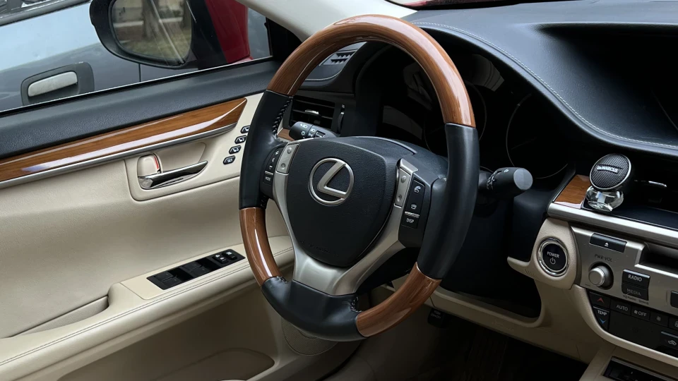 Lexus ES 300h Вишенька 3