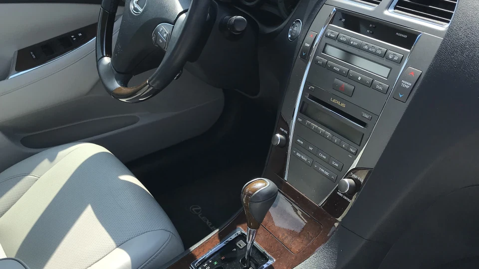 Lexus ES 3