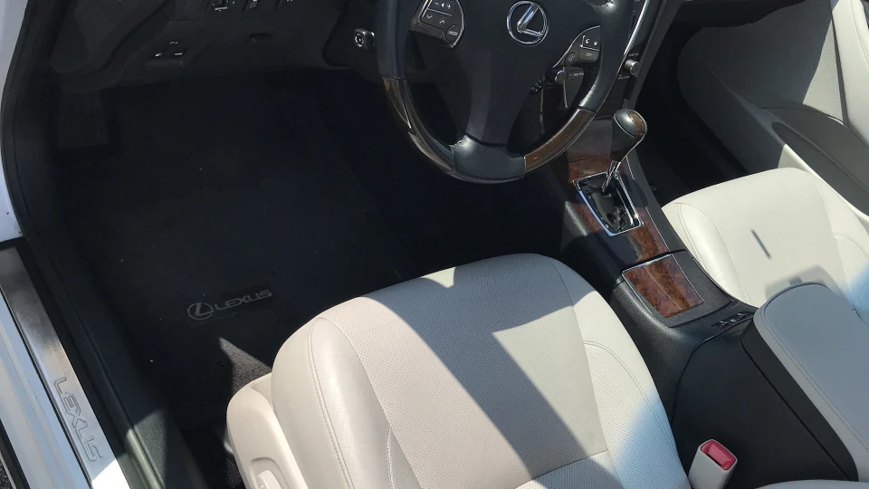 Lexus ES 5