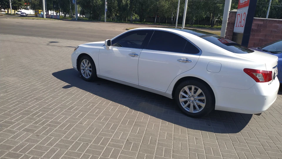Lexus ES 2