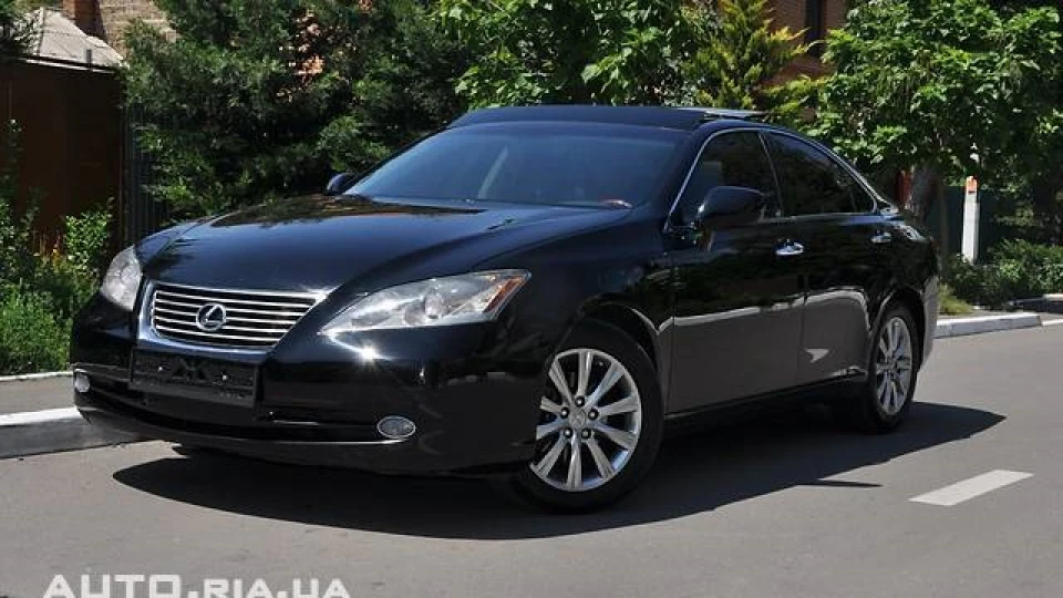 Lexus ES