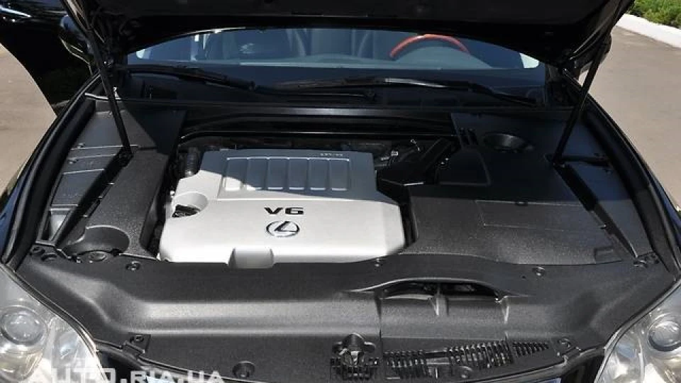 Lexus ES 4