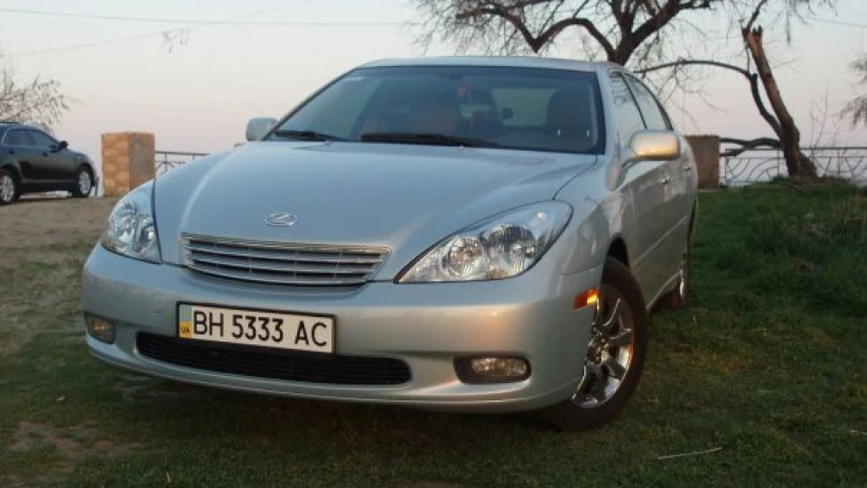 Lexus ES 5