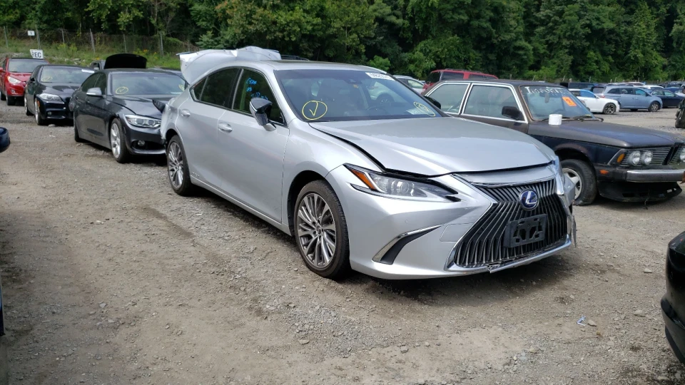 Lexus ES