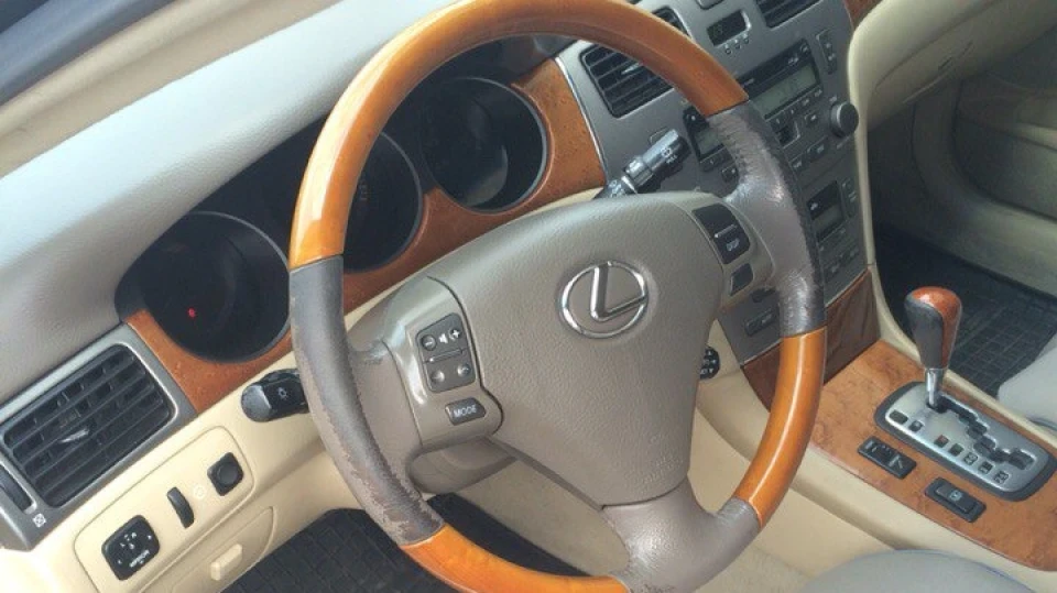 Lexus ES 5