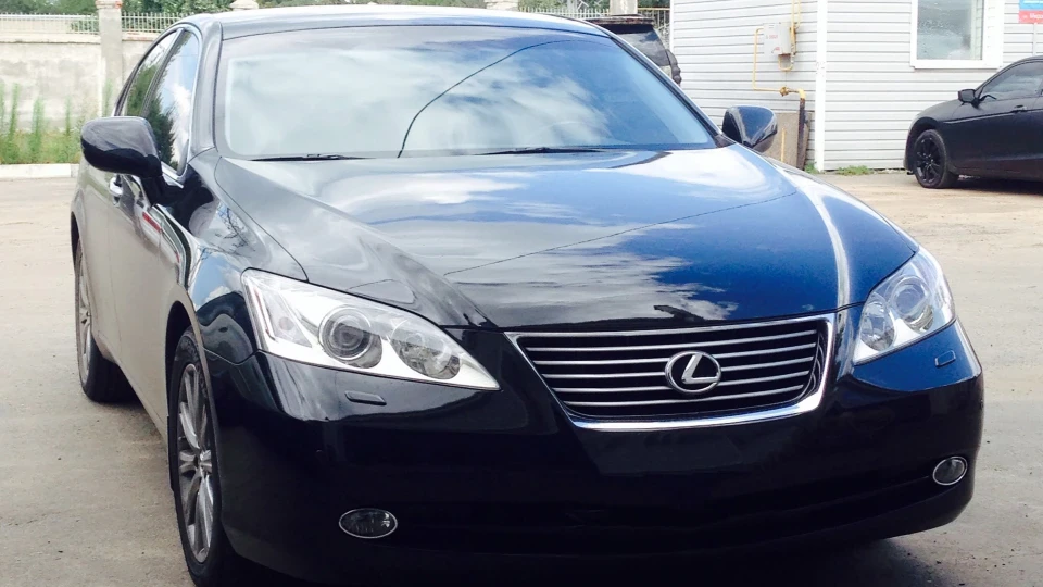 Lexus ES