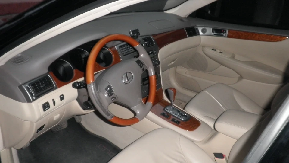 Lexus ES 3.0л 3