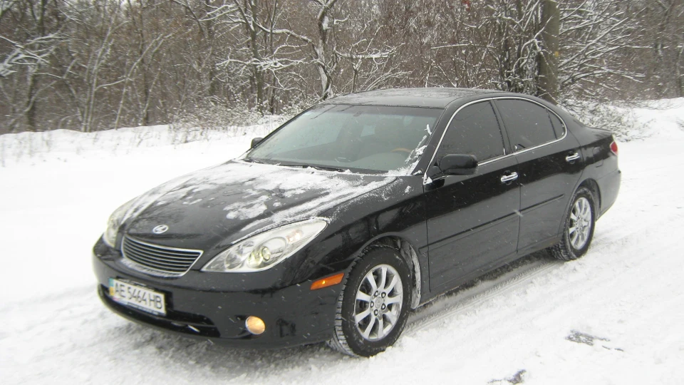 Lexus ES 3.0л 4