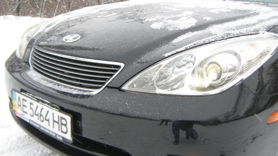 Lexus ES 3.0л 5