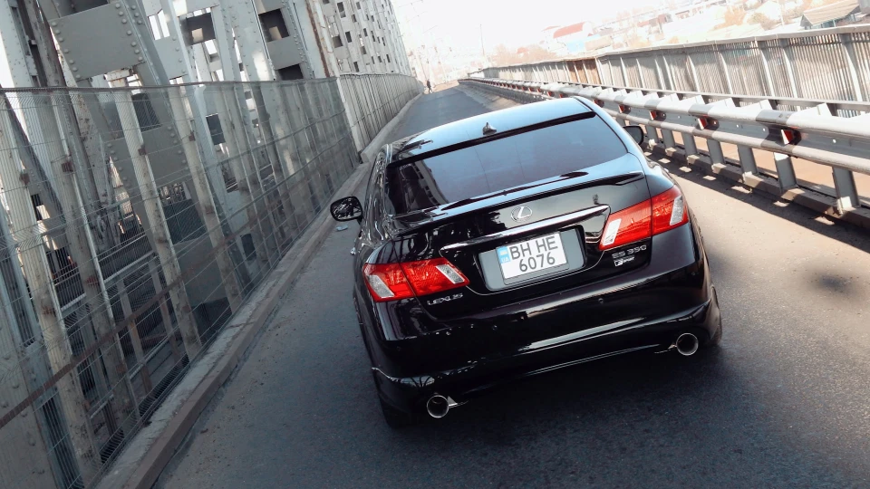 Lexus ES 350 F-Sport * 4