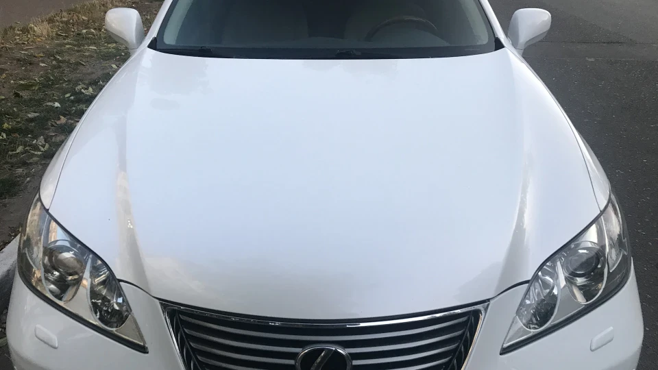 Lexus ES Білий перламутр 3