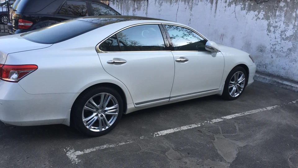 Lexus ES Білі перли 5