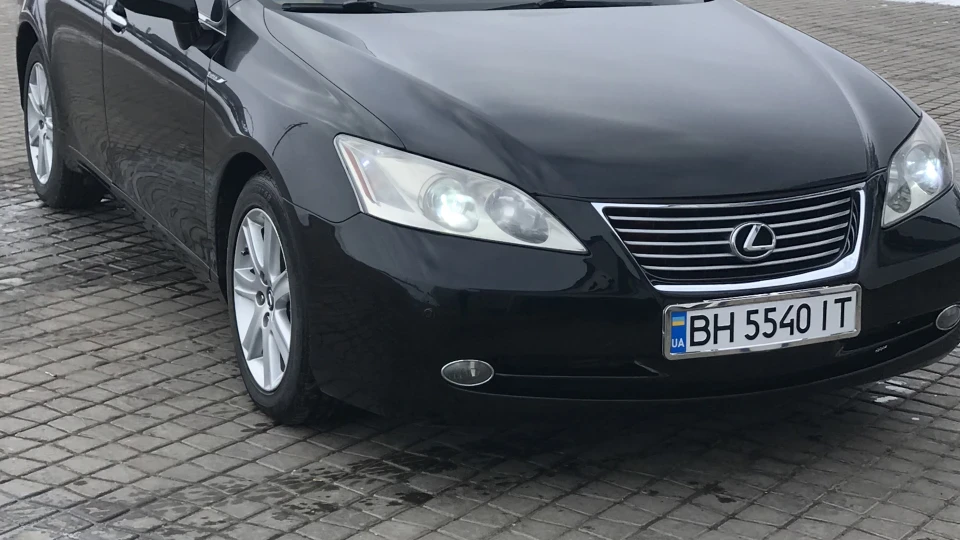 Lexus ES Black Cart 3