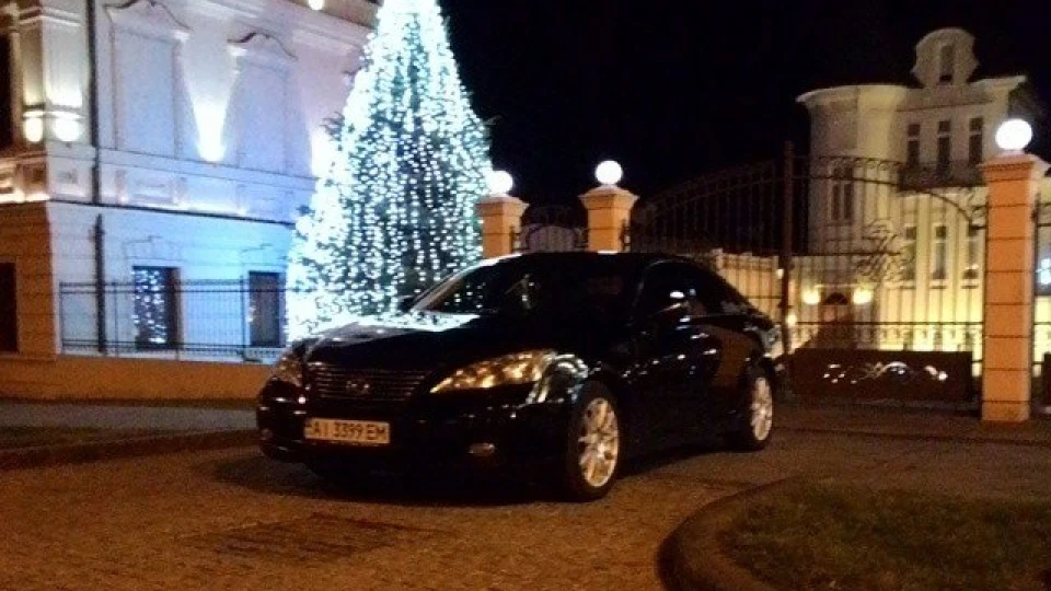 Lexus ES швидкий диван 2